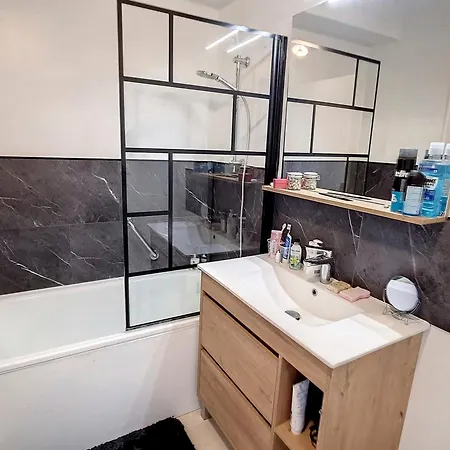 Appartement A 500M De La Mer, 4 Couchages, Parking Securise - Fr-1-746-15 *